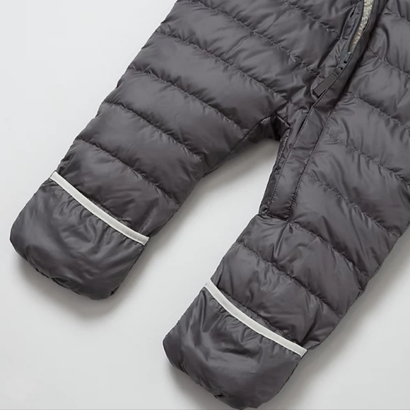 Eddie Bauer infant down snowsuit 3 months gray smoke - Picture 4 of 6